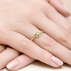 Pierścionek W0237 Diament 0,04ct żółte złoto