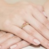 Pierścionek Diament Laboratoryjny różowy 0,50ct żółte złoto
